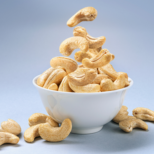 roasted and salted cashew nuts
